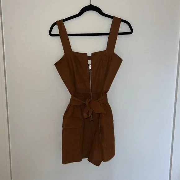 L'Academie Shauntie Romper in Brown, Size Small - Picture 5 of 7